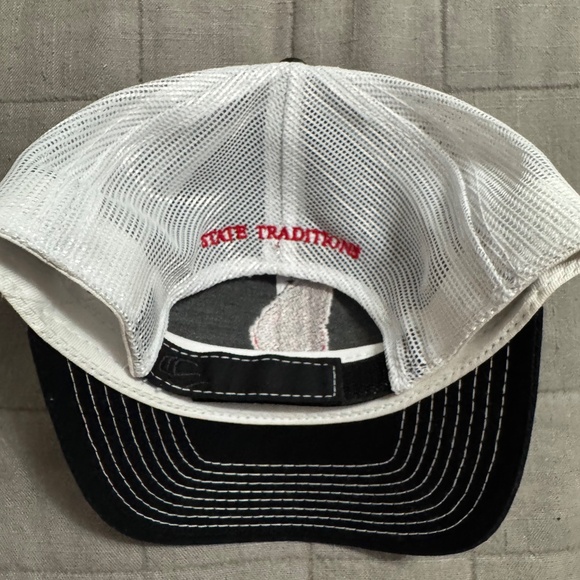 State Traditions UGA Trucker hat - Picture 2 of 3